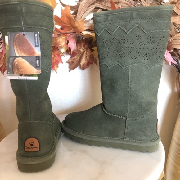 Bearpaw Nwt Shana Boots Olive Green 